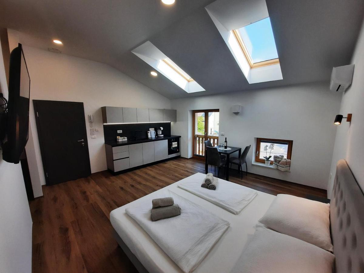Apartments Hlapi With Spa Kobarid Luaran gambar