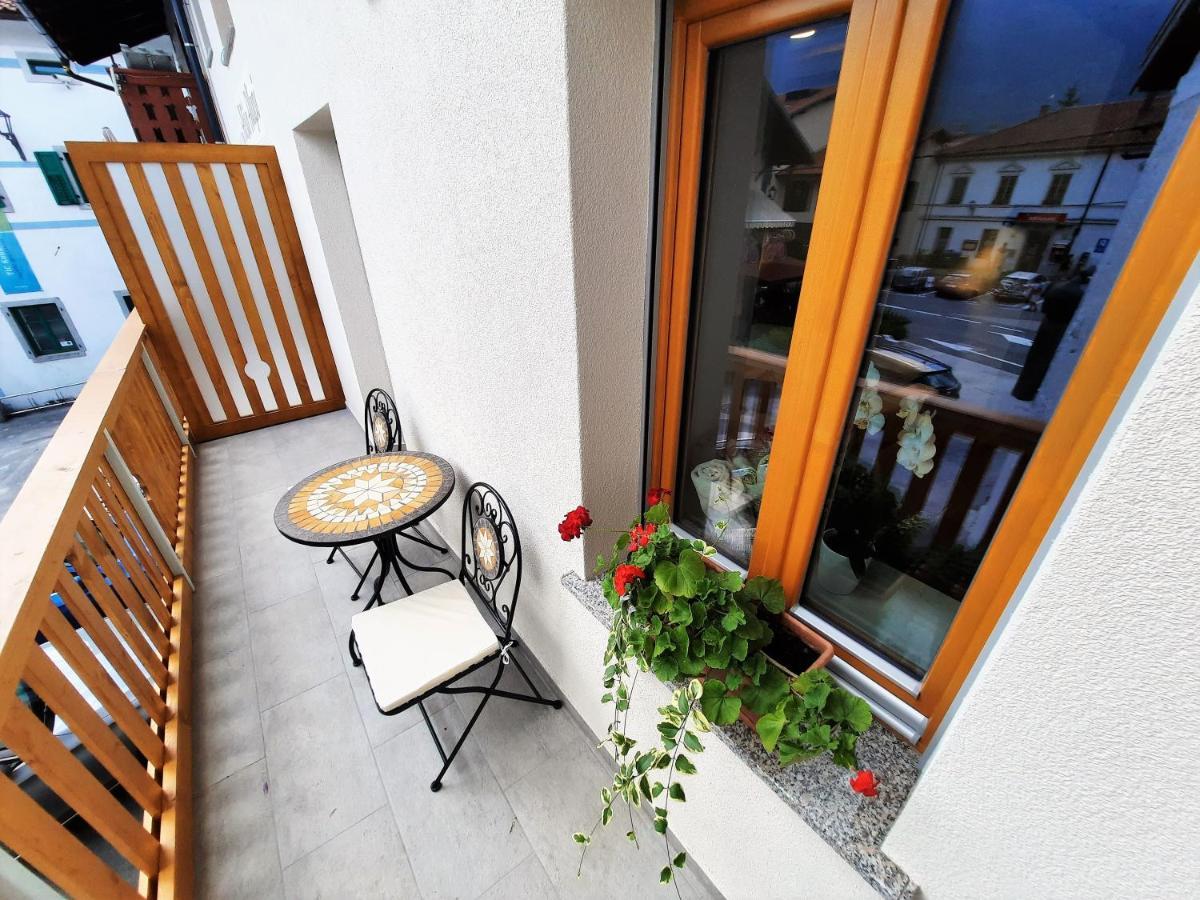 Apartments Hlapi With Spa Kobarid Luaran gambar